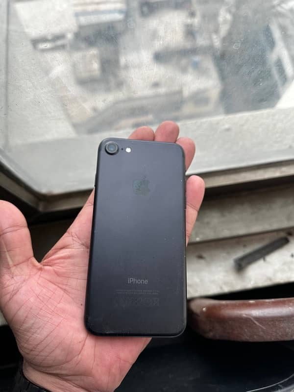 Apple iPhone 7 128GB finger Working For Sale 4