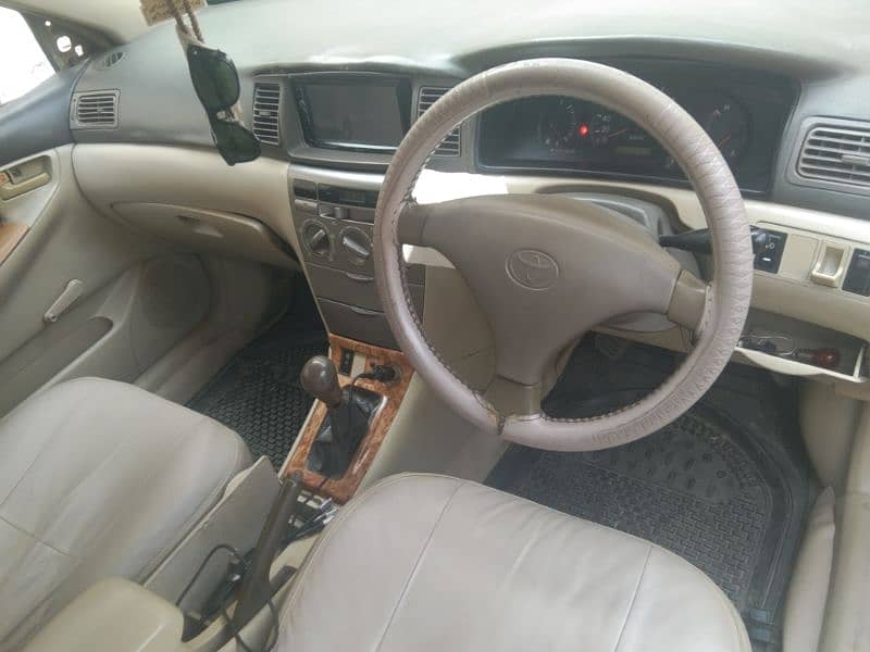 Toyota Corolla 2.0 D 2005 8