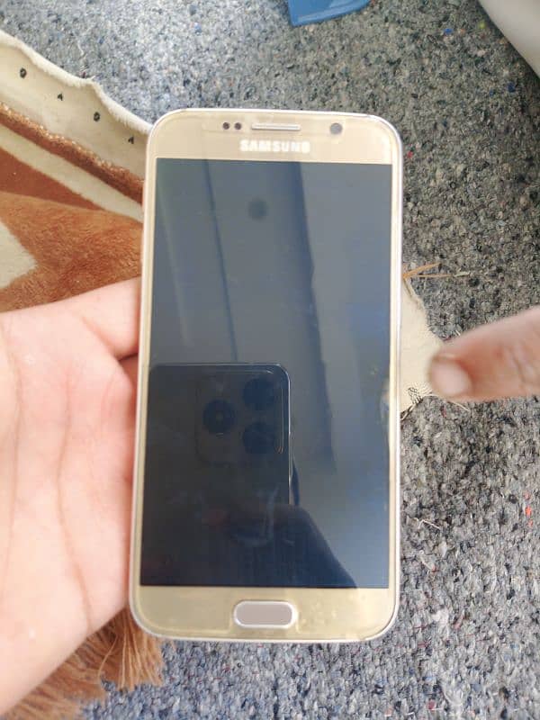 I m selling samsung galaxy s6 ram 3 rom 64gb battery mah 2550 1