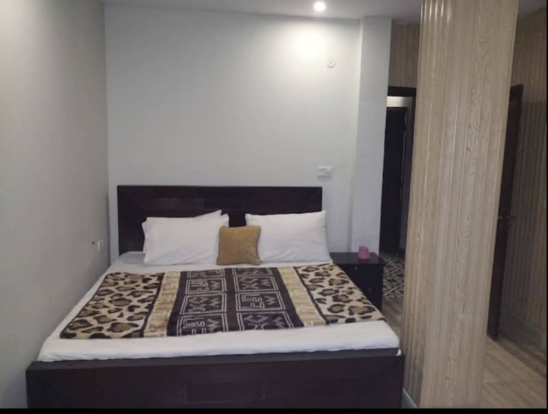 100% commercial Running business 16 furnished room best for hotel guest house clinic etc 22