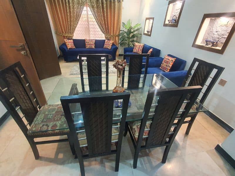 Sofa Set & Dining Table With 6 Chairs 3