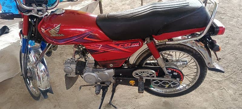 Good condition 100℅ original Honda 70cc bike for sail 0