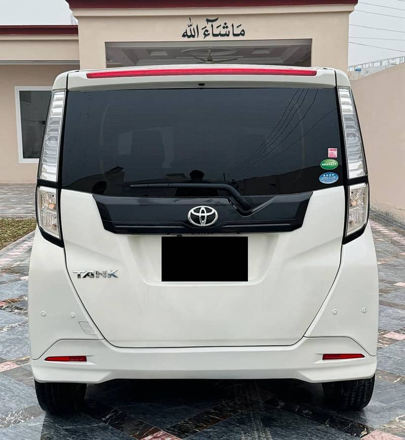Toyota Tank  1000cc full option 13