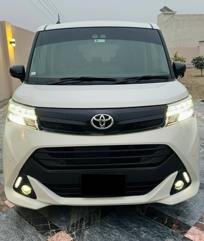 Toyota Tank  1000cc full option 14