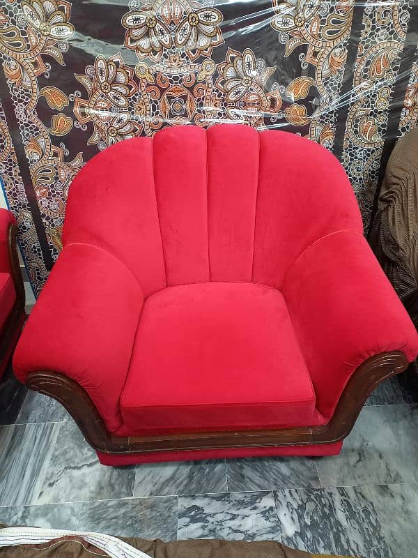 sofa for sale best condition  and quality 1