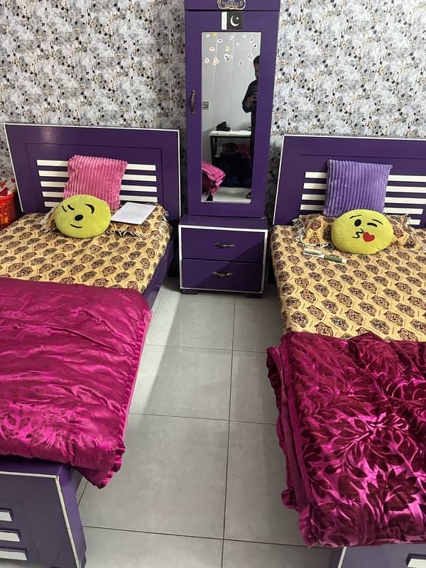 Two Single beds with Dressing 4