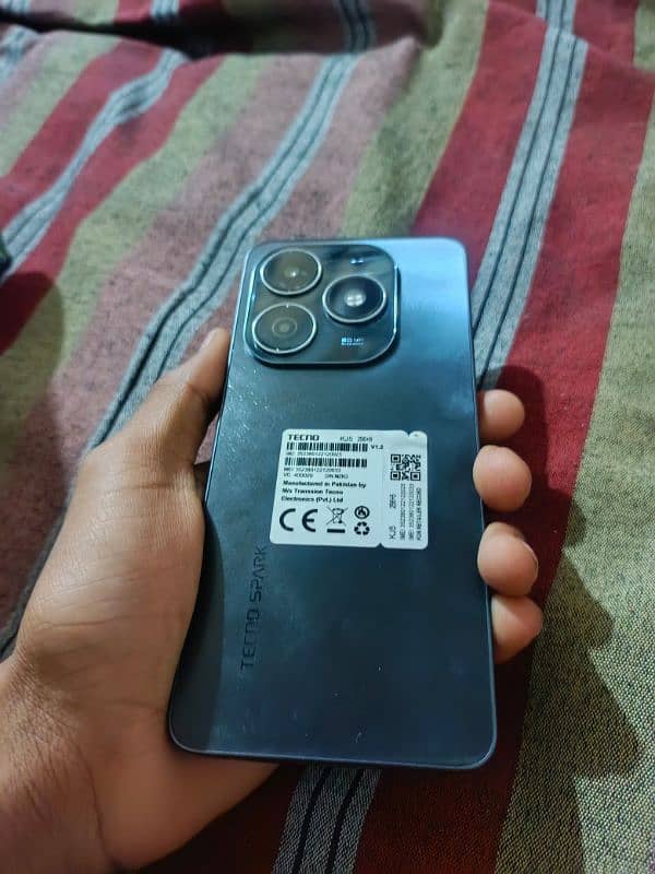 Tecno spark 20 256gb 2