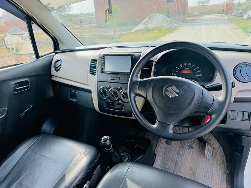 Suzuki Wagon R 2018 10