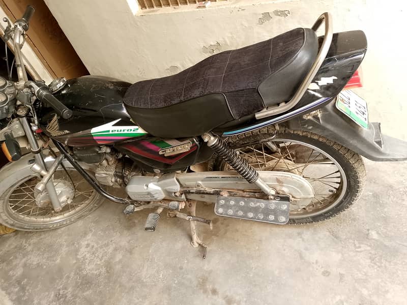 Honda 100cc bike 3