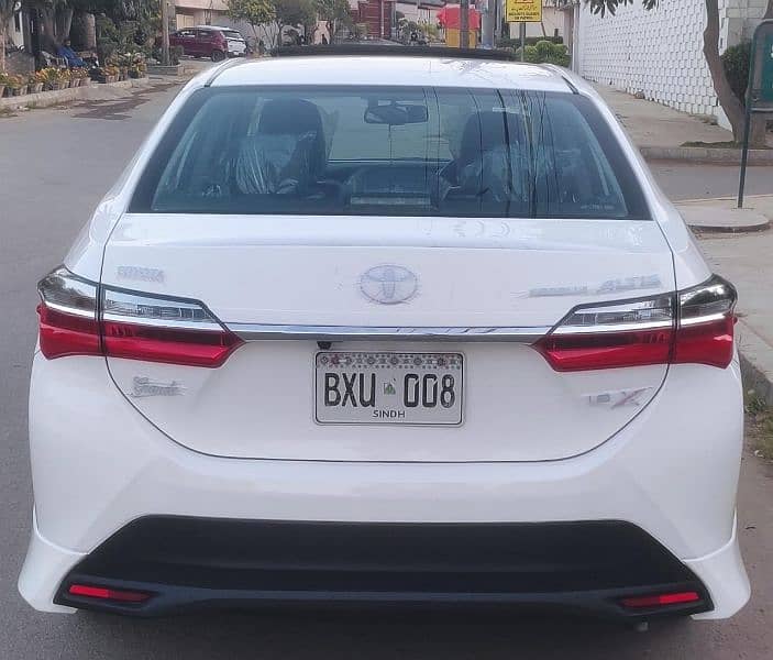 Toyota Altis Grande 2022 Automatic 3