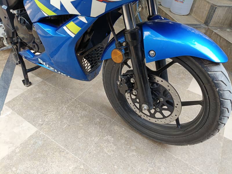 Suzuki Gixxer 150 SF 3