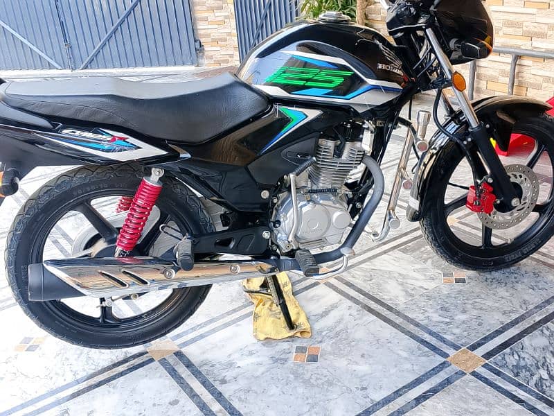 CB125F 1