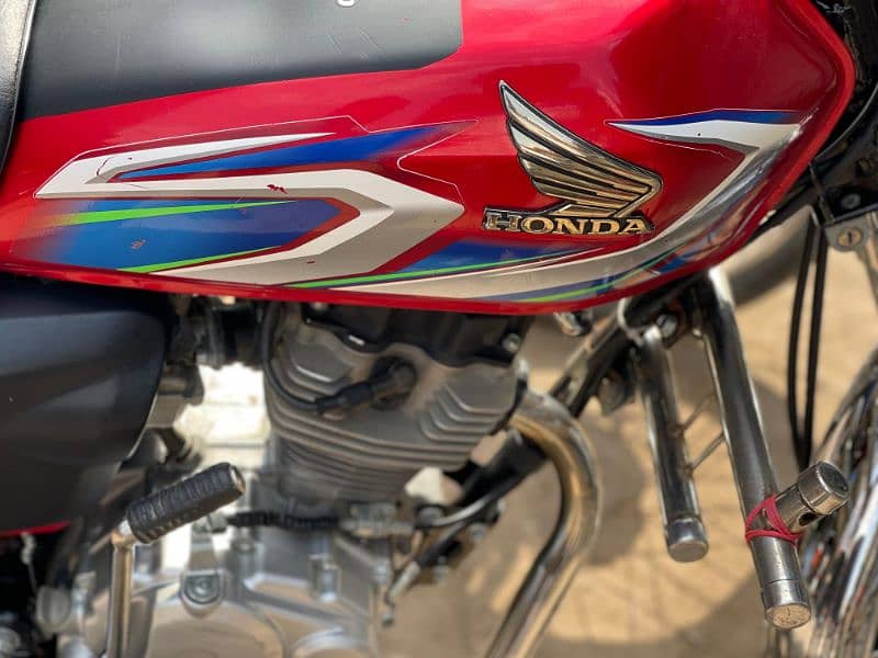 Honda 125 brand new condition 5