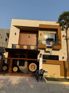 10 MARLA BRAND NEW HOUSE AVAILABLE FOR SALE IN BAHRIA TOWN PHASE 2