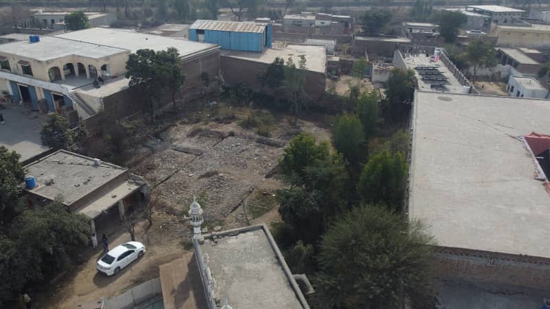 5 Kanal Commercial Land For Sale In Front of Mehman Sarae, Sargodha 2