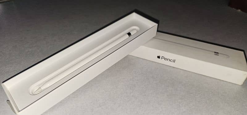 Apple Pencil 1st Gen, Brand New condition with extra nib 2