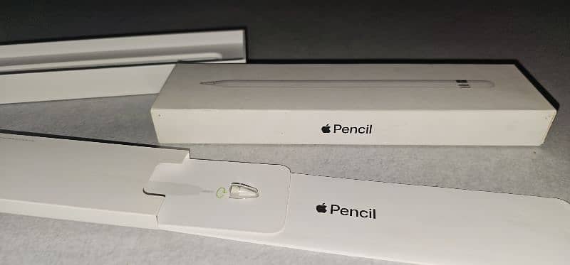 Apple Pencil 1st Gen, Brand New condition with extra nib 3