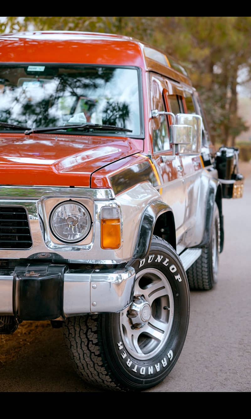 Nissan Patrol 1990 3