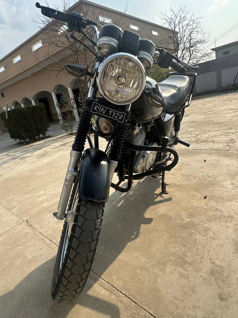 Suzuki gs 150 2015 model very good condition 5