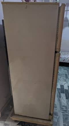 Metallic Fawn colour shine PEL Refrigerator for sale working condition