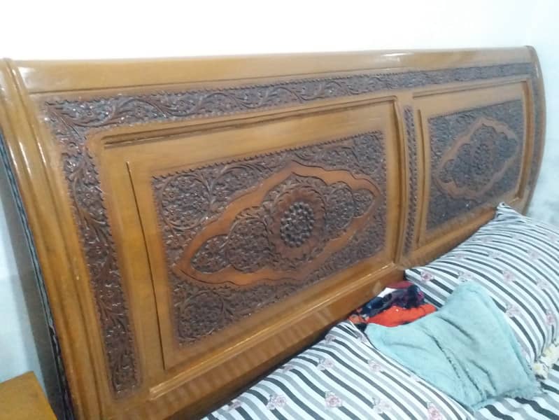 Bed Set For Sale (Wooden) Good Condition 7