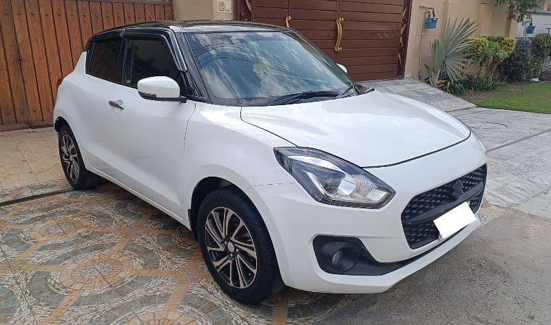 Suzuki Swift 2022 GLX Total Genuine 1