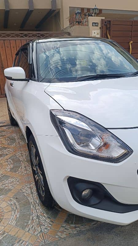 Suzuki Swift 2022 GLX Total Genuine 3