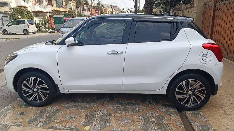 Suzuki Swift 2022 GLX Total Genuine 11