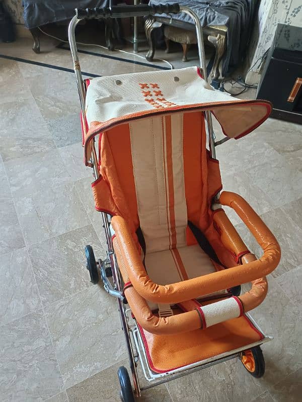 Baby's pram in good condition. 1