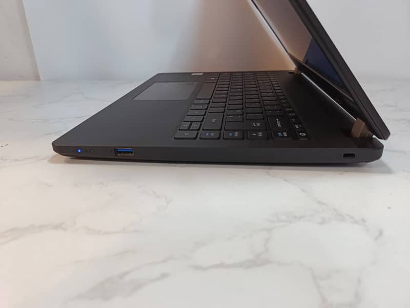 Acer Travelmate | Core i5 10th gen | 8gb 256gb NVME 3