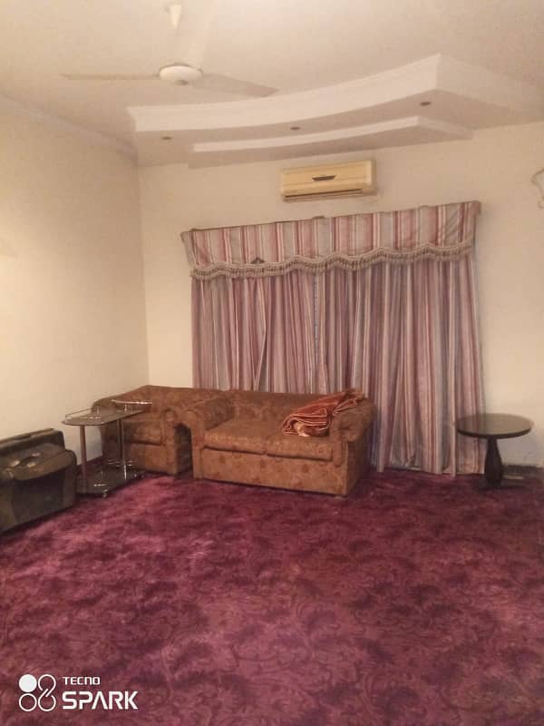 1 Kanal Fully Furnished Upper Portion Available For Rent In DHA Phase 4 7