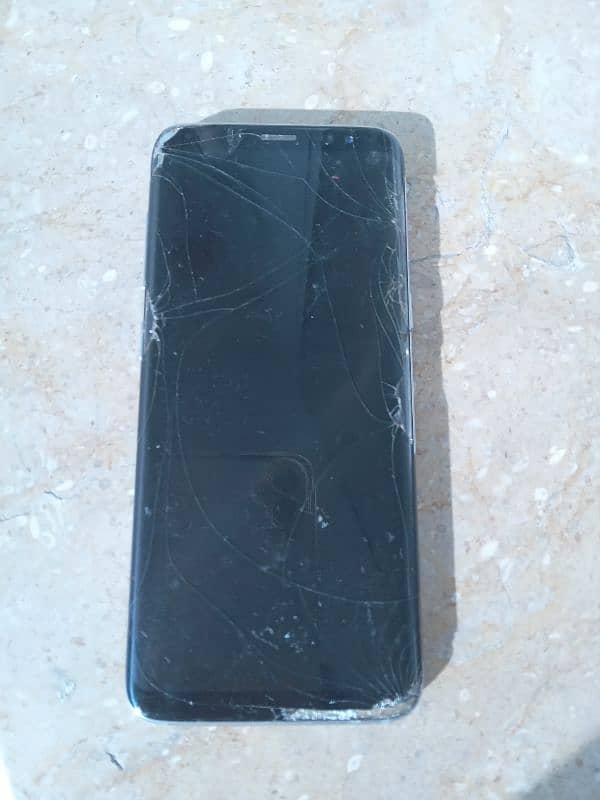 S8 for sale broken but working 1