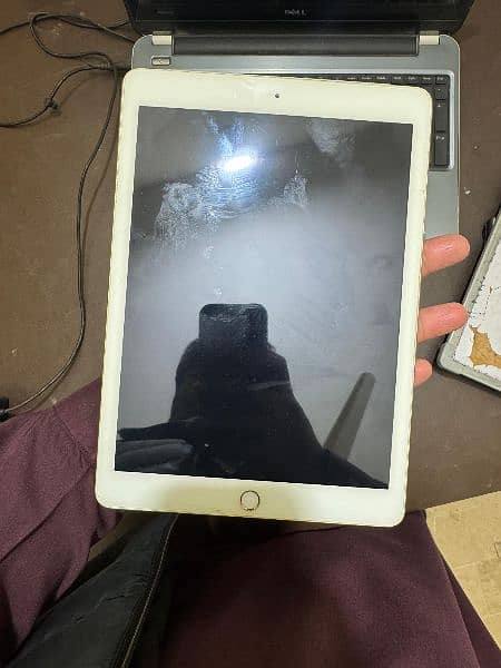 Ipad 5th Generation 32GB WIFI + CELLULAR 4