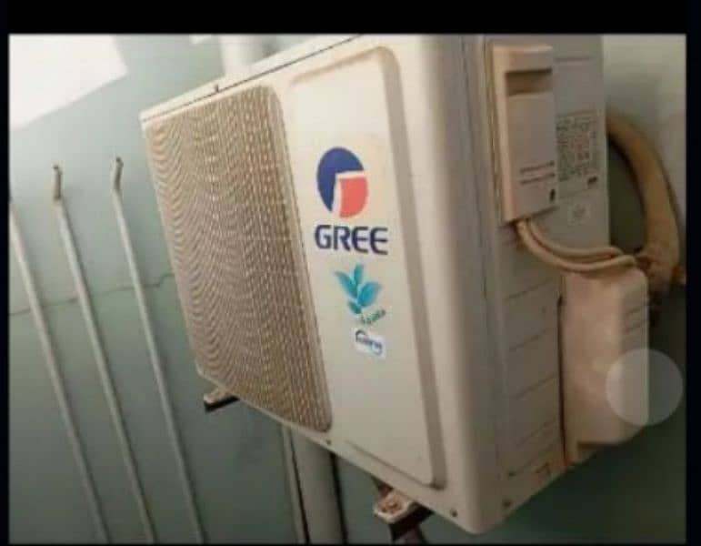 Gree 1.5 Ton Split AC inverter 1