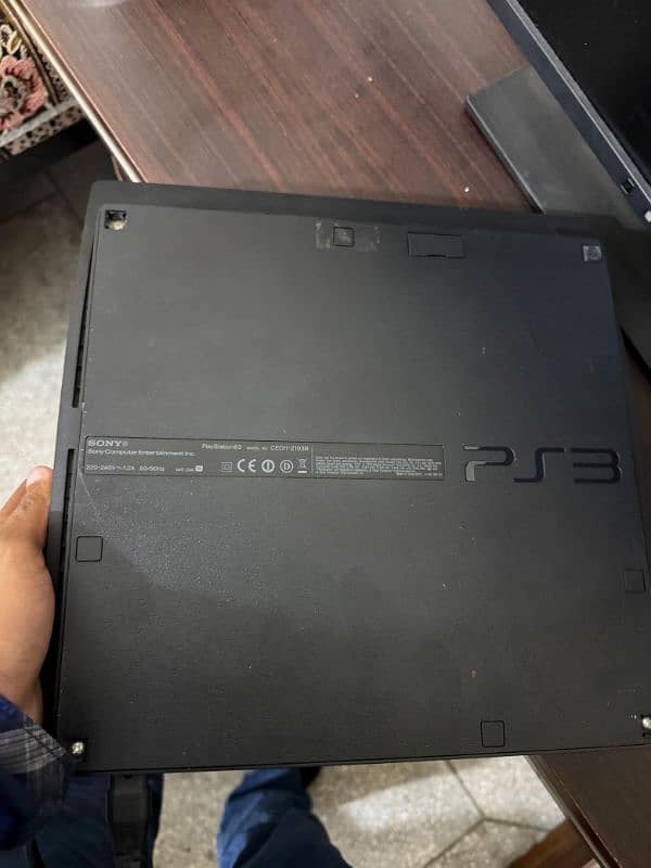 PS3 320gb 17games jail break new with 2wireless controlleer 3