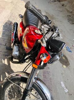 HONDA 125 ORINGAL CONDITION ENGUINE HEAD PACKED