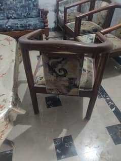 Used set of 4 Wooden Chair with Cushioned Seat