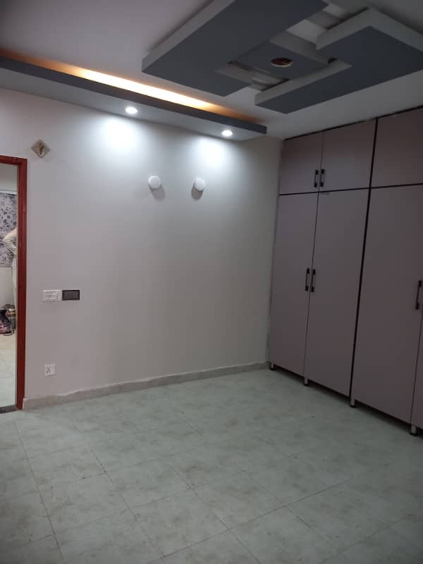 Flat For Sale In Grey Noor Tower And Shopping Mall Karachi 4