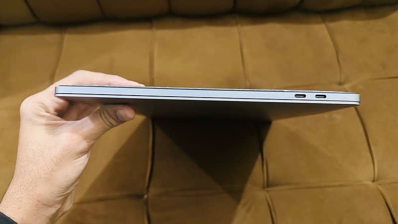 macbook pro 2019 16 inch 16/512 6