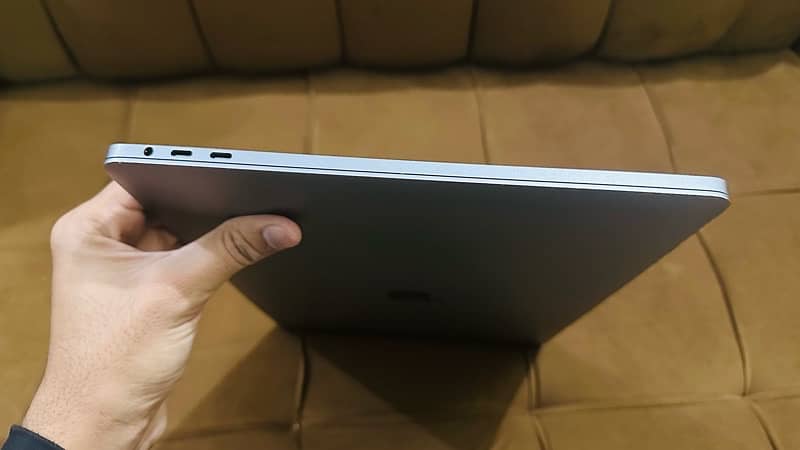 macbook pro 2019 16 inch 16/512 7