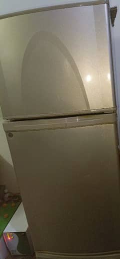 Dawlance Medium size Refrigerator