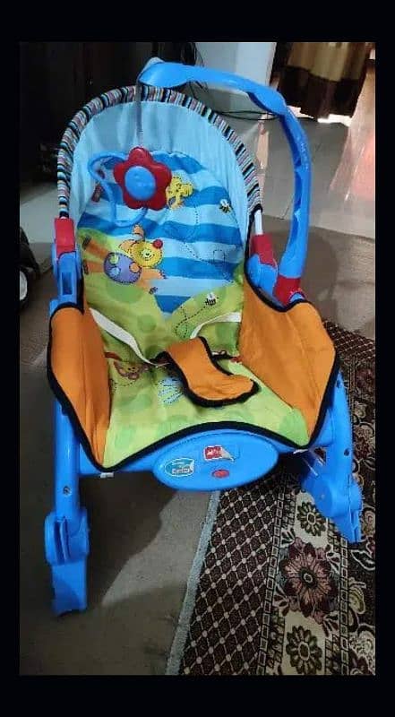 Baby Bouncer, Rocker, Cot With Vibration 2