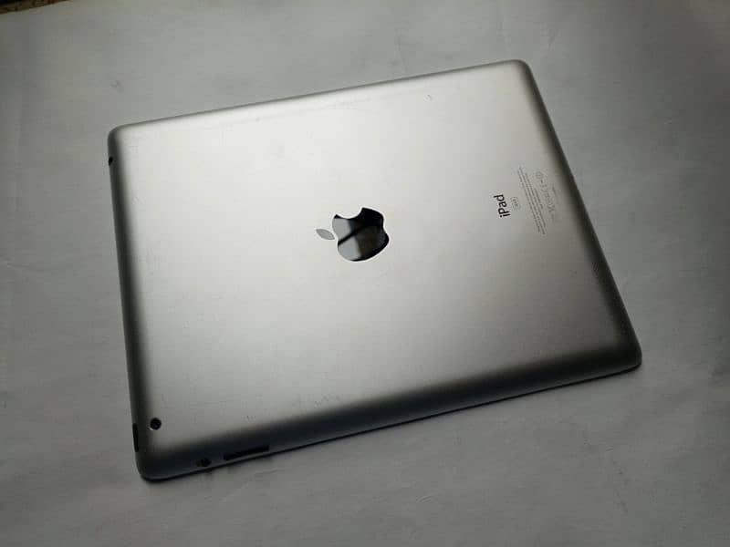 APPLE IPAD 10 INCHES 3