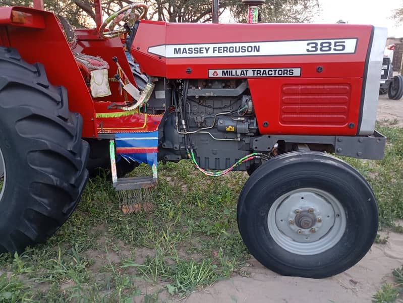 Massey Ferguson 385 Model 2017 7