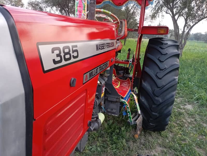 Massey Ferguson 385 Model 2017 9