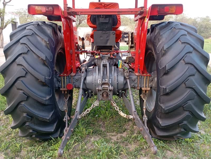 Massey Ferguson 385 Model 2017 11