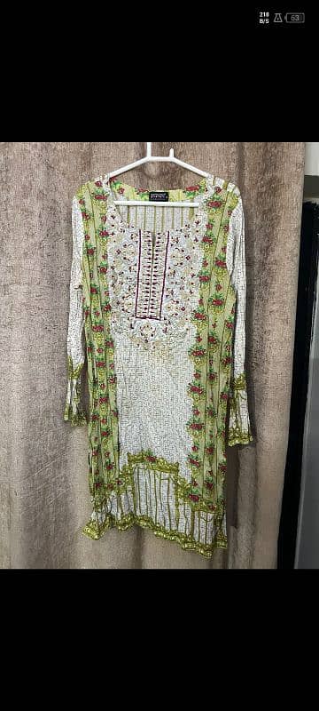 branded kurtis  ( M ) Size 8