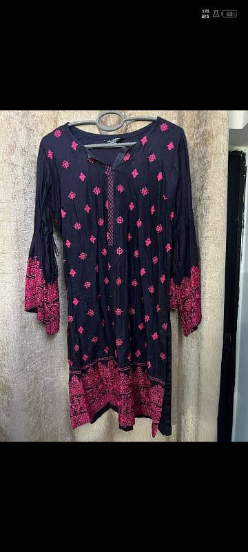 branded kurtis  ( M ) Size 16