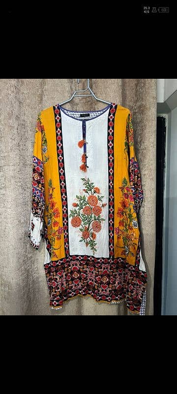 branded kurtis  ( M ) Size 18