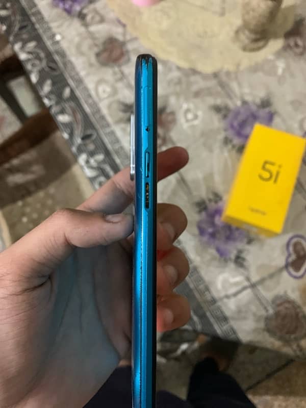 real me 5 i 4 /64 used 10 /7 condition 3